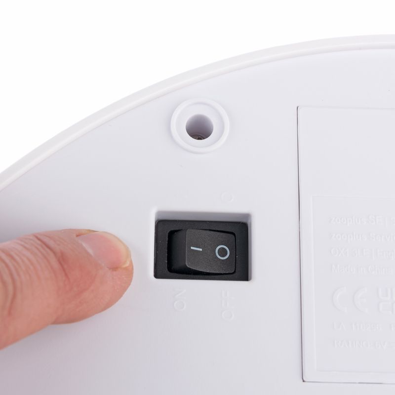 Distributore automatico cibo gatti NOMA – fino a 5 pasti programmabili – funzionamento a batterie