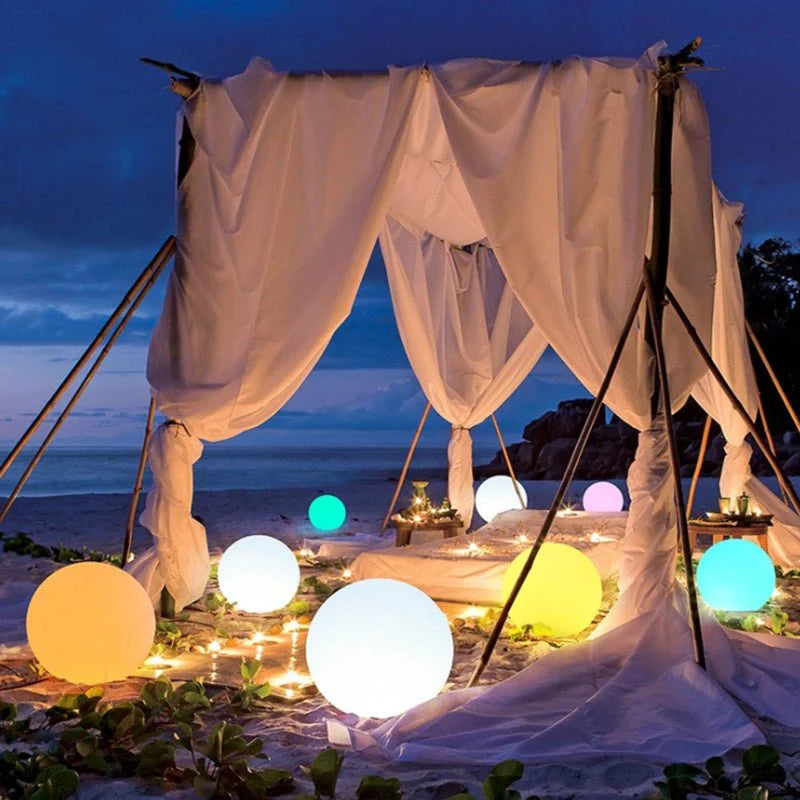 GlowGlobe – Lampada Globo LED Ricaricabile e Impermeabile con Cambio Colore