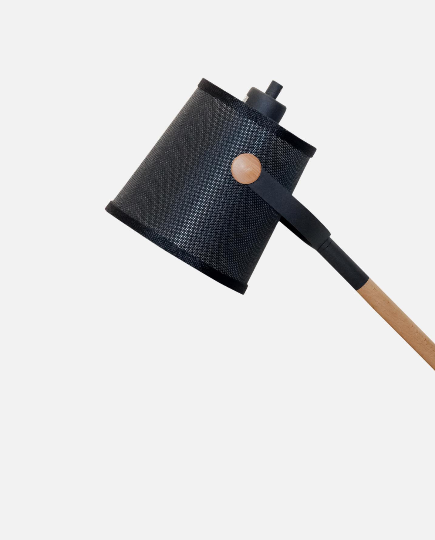 Lampada da Scrivania “Ben” Regolabile in Acciaio e Legno 30 cm – Solo Spedizione in Italia